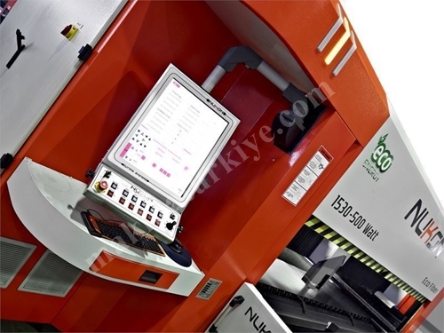 1000 Watt Fiber Lazer Kesim Makinası 