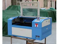 Masaüstü CO2 Cam Tüplü Lazer Pleksi Kesim Makinesi İlanı