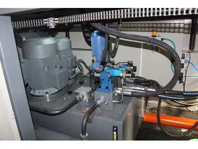 SMH 80.5.1 Plastik Enjeksiyon Şişirme Makinası