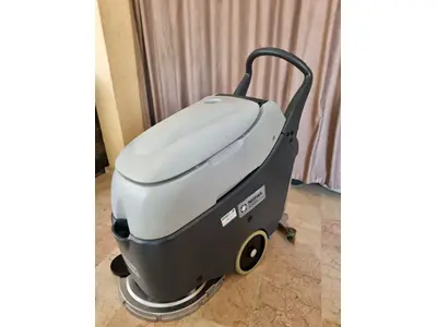 Nilfisk sc 450 40/40 Litre Battery-Powered Push Floor Scrubber Nilfisk sc 450 40/40 Litre Battery-Powered Push Floor Scrubber