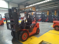 3 Ton Lonkıng Euro V Motor Dizel Forklift