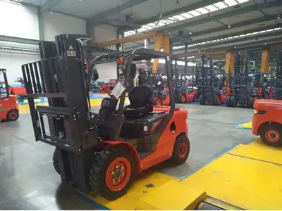 3 Ton Lonkıng Euro V Motor Dizel Forklift