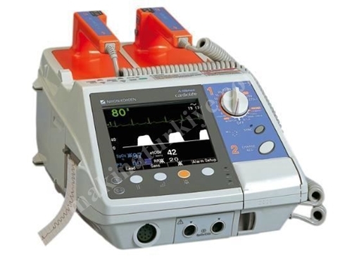 Kompakt Bifazik Defibrilatör  Nihon Kohden TEC-5521