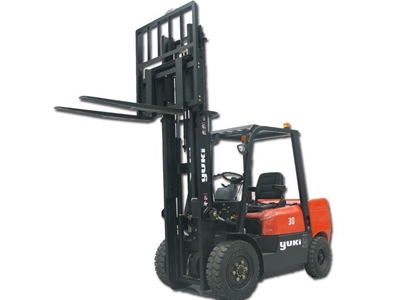 1.8 Ton Diesel Forklift - 2