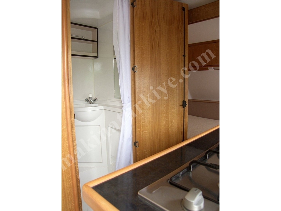 4 Kişilik Karavan (525 X 220 )