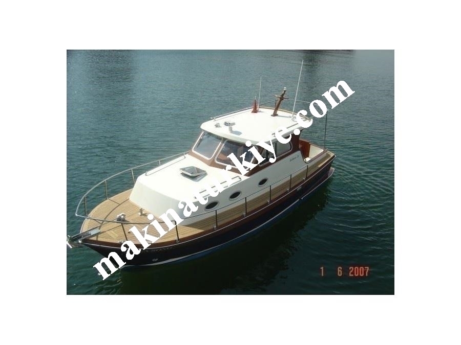 8.00 M Polyester Kamaralı Tekne / Karayel Pt-8.00 K