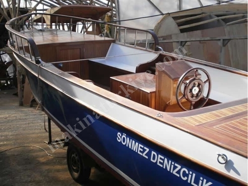 Axtkopf Kanalboot (7 Meter)
