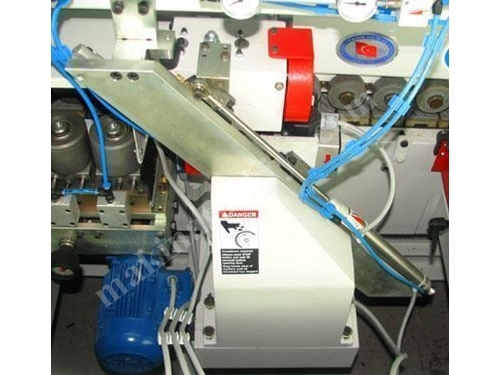 Machine de banderolage de bord avec coupe initiale et finale Turanlar T-EB 151
