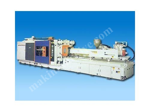 Plastik Enjeksiyon Makinesi / Cosmos St1300