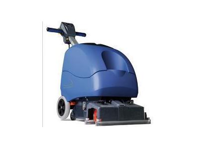 Elektrikli Yer Yıkama Makinası / Numatic Tt3035s - 0