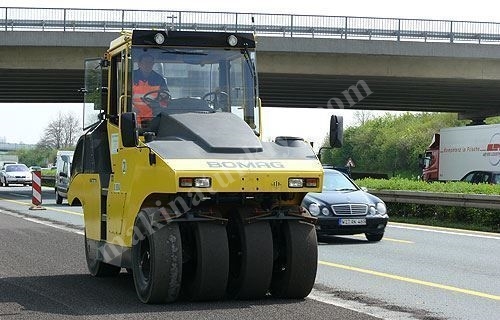 Lastik Tekerlekli Asfalt Silindiri -13,6 Ton