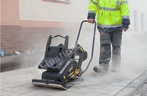 İleri Hareketli Tabanlı Kompaktör ( 95 Kg )