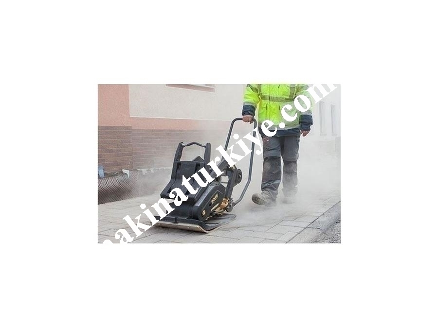 İleri Hareketli Tabanlı Kompaktör ( 95 Kg )