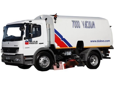 Vakumlu Yol Süpürme Aracı ( 7 M3 )