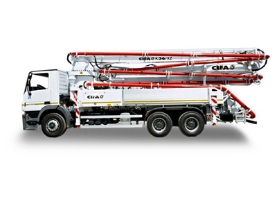 Kamyona Monte Beton Pompası ( 35,6 Metre ) - 0