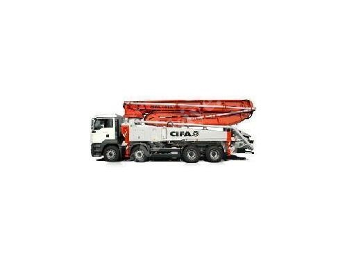 Beton Pompası ( 179 M3/H - 40,1 M Bom )