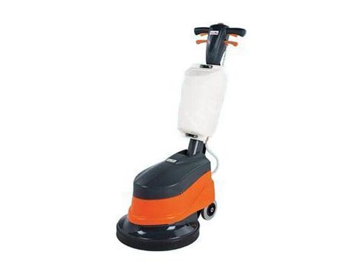 3 Fırçalı Halı Yıkama Makinesi / Rotowash C51