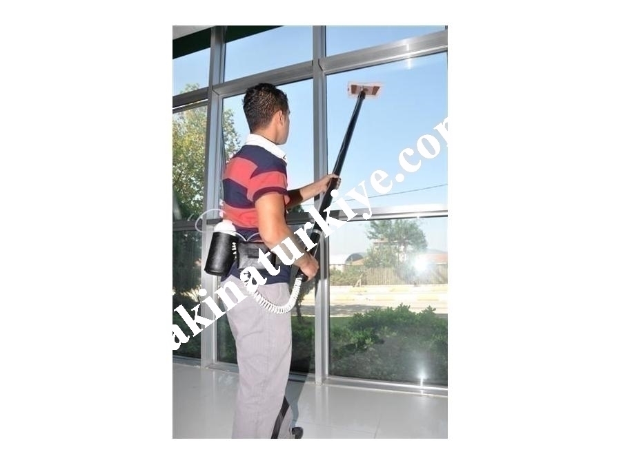 İç Mekan Cam Temizleme Makinası