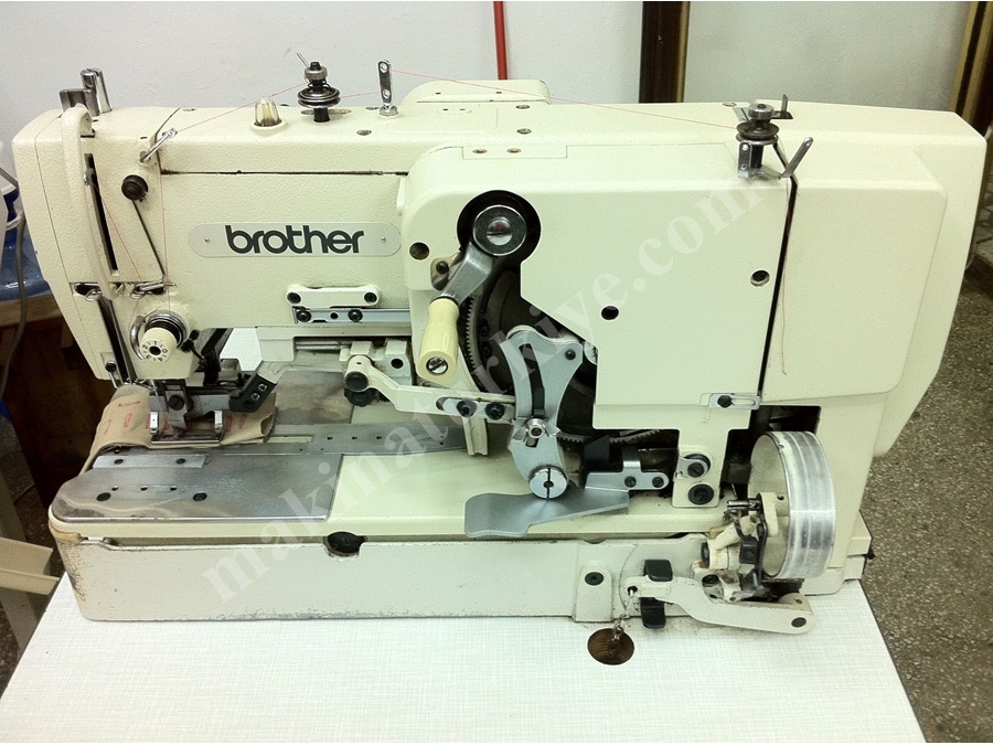 Brother Lh4-814-2 Plastik Kapak İlik Makinası