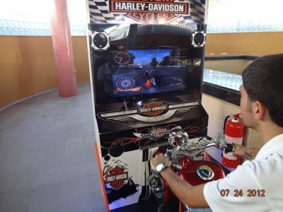 Мотоцикл Harley Davidson в гоночной игре - 5