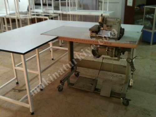 İ 70 Garment Machine Front and Covered Side Table