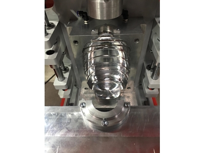 200cc - 5 Litre 500 Şişe/Saat Pet Kavanoz Şişirme Makinesi - 5