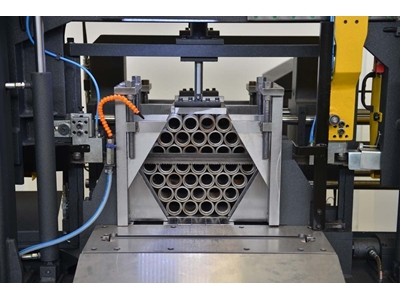 Yarı Otomatik Sütunlu Şerit Testere Makinesi (BMSY-820C) - 7