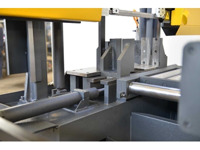 Yarı Otomatik Sütunlu Şerit Testere Makinesi (BMSY-325C) - 12