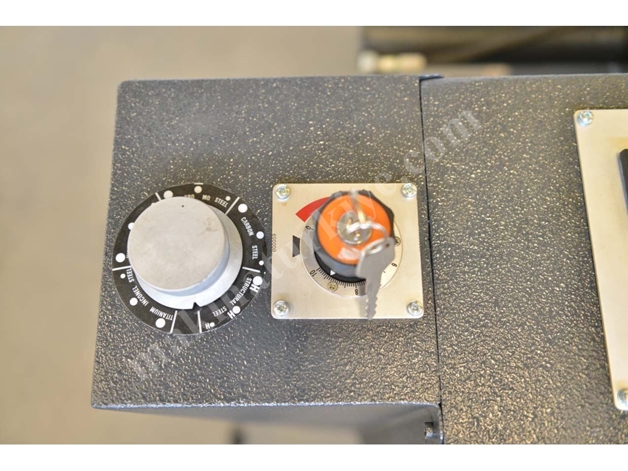 Tam Otomatik Sütunlu Şerit Testere Makinesi (BMSO-360C)