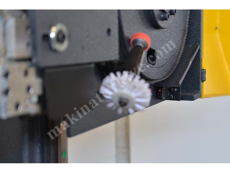 Tam Otomatik Sütunlu Şerit Testere Makinesi (BMSO-360C)