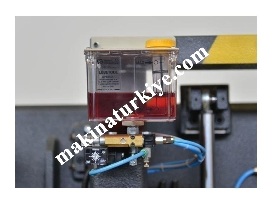 Tam Otomatik Sütunlu Şerit Testere Makinesi (BMSO-360C)