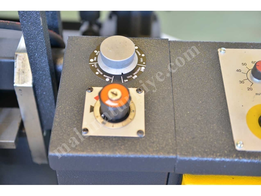 Yarı Otomatik Açılı Kesim Sütunlu Şerit Testere Makinesi Beka-Mak (BMSY-360CGH)