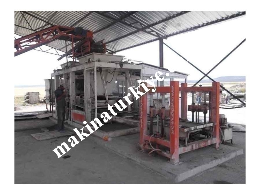 Satılık Kilit Parke-Briket Makinası 24’Lük- Kod:093