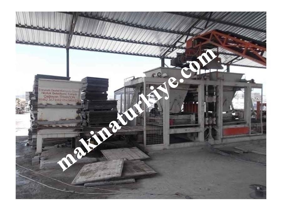 Satılık Kilit Parke-Briket Makinası 24’Lük- Kod:093
