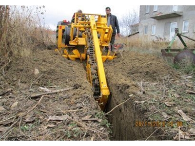 Traktör Arkası Kanal Açma Makinası 180 Metre / Saat [Kazıcı Makina 40-B-38]  - 1