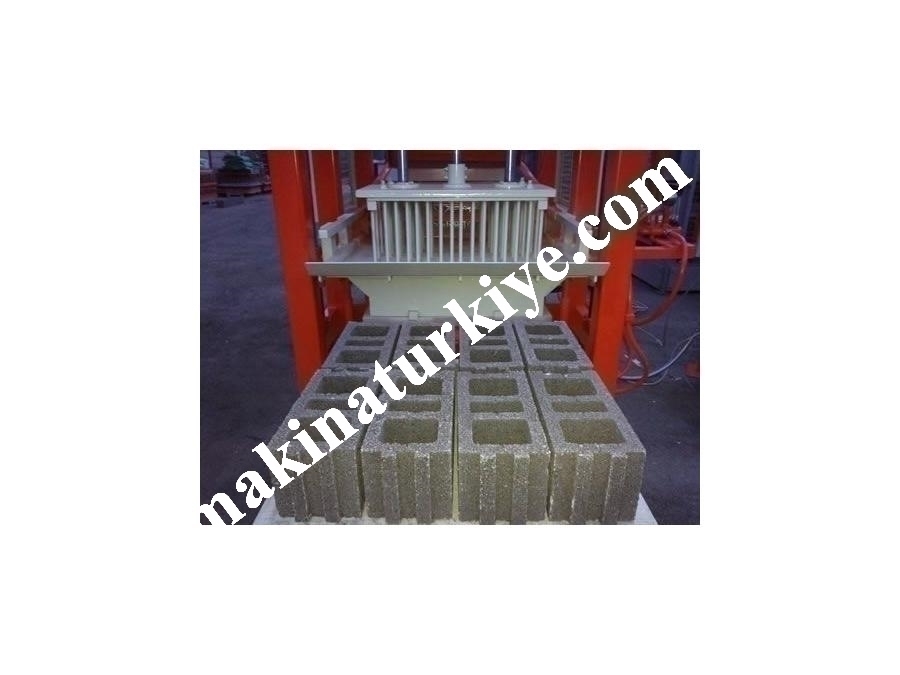 Briket Makinası 8’ Li - K005