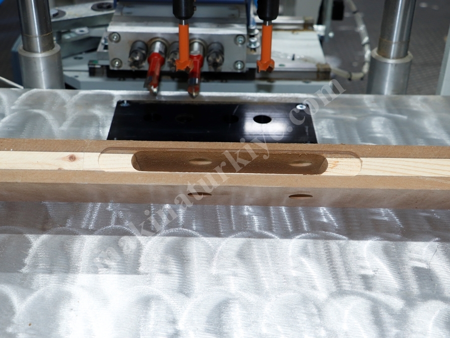 60-120 mm Automatic Door Handle and Hinge Placement Machine