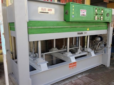 Ermaksan 130 - 250 3 Katlı Sıcak Pres  Ermaksan SSP 80 - 3