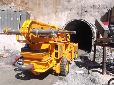 Beton Pompası - Kendinden Yürüyüşlü 21-24 M Bomlu Şantiye İçi Mobil Beton Pompası - 6