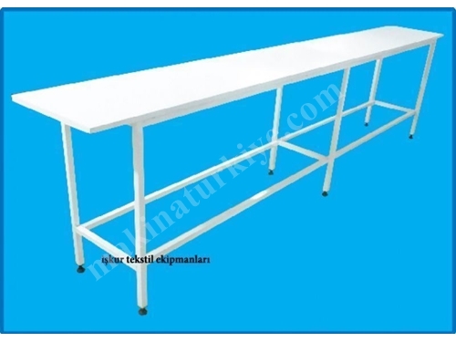 Table de travail latérale pour machine à coudre avec dimensions 50 cm x 250 cm x 76 cm