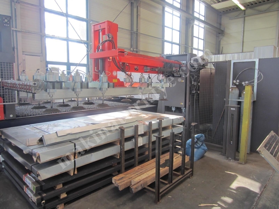 Bystronıc 305-14 4400W Lazer Kesim Makinası