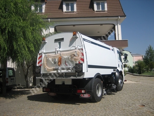 Yol Süpürme Makinası - 7M3