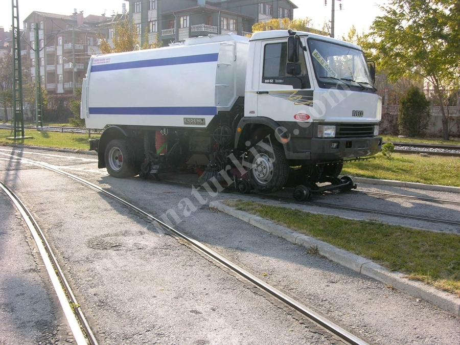 Ray Süpürme Makinasi