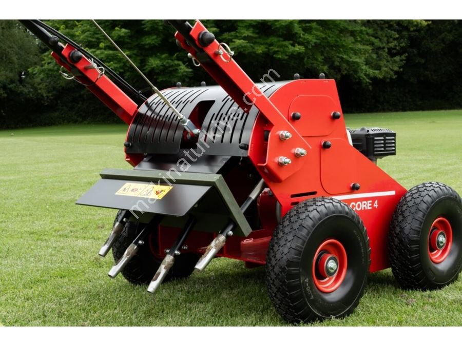 Machine à aération de sol motorisée