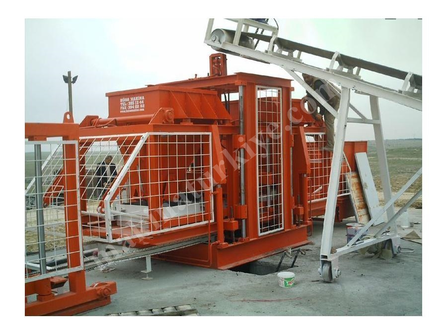Manuel Beton Parke, Bordür ve Briket Makinası