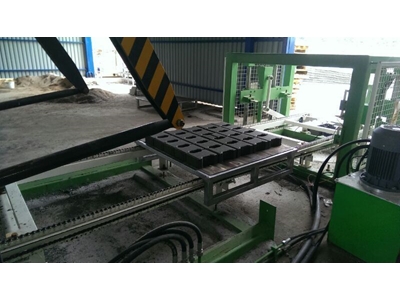 BPM 25 Beton Parke Bordür Ve Briket Makinası( Otomatik ) - 11