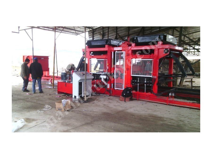 BPM 25 Beton Parke Bordür Ve Briket Makinası( Otomatik )
