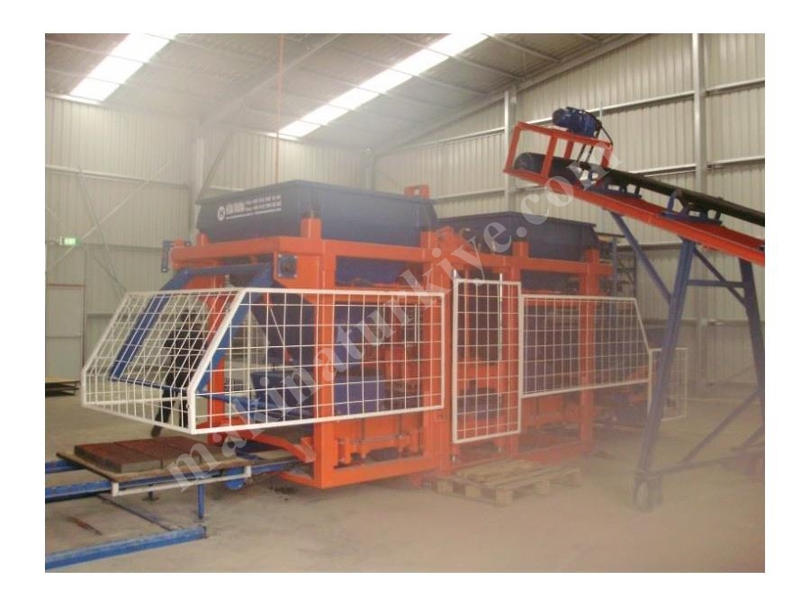 BPM 25 Beton Parke Bordür Ve Briket Makinası( Otomatik )