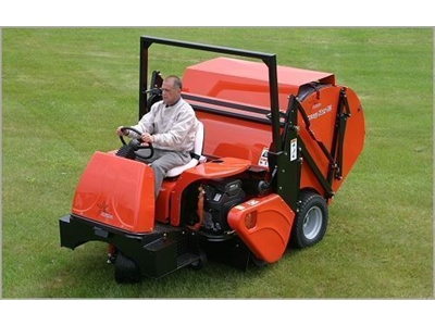 Gazlı 31 Hp Çim Süpürge Makinası  - 0