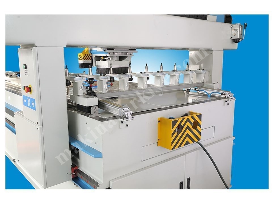 CNC 4222 CNC Ahşap İşleme Ve Oyma Makinası / Processing And Engraving Machine 